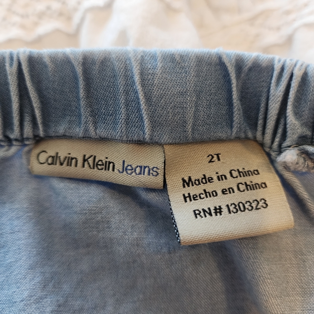 Calvin Klein Girls Off  The Shoulder Jean Ruffle Dress Size 2T - Picture 4 of 6